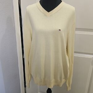 Tommy Hilfiger Men's V-Neck Sweater in Cream